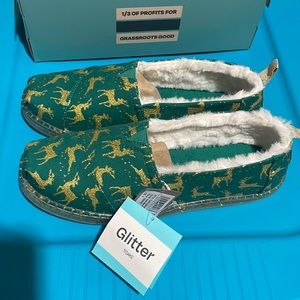 Toms Youth Alpargata Green Glitter Reindeer/Faux Fur size 6